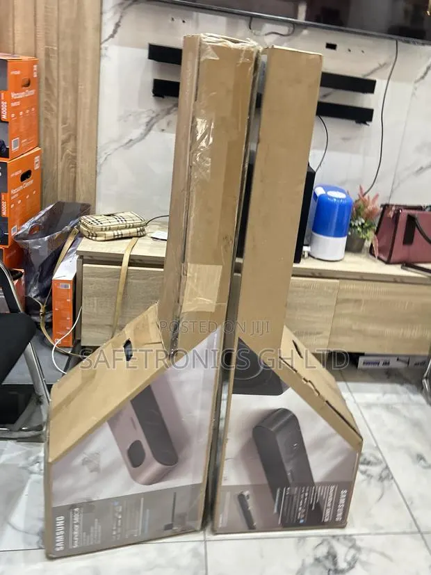 Authentic Samsung Black Electric S80cb 3.1.2ch Soundbar · Photo 1