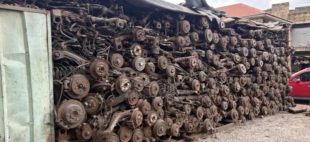 Back Axle for All Cars · Photo 1
