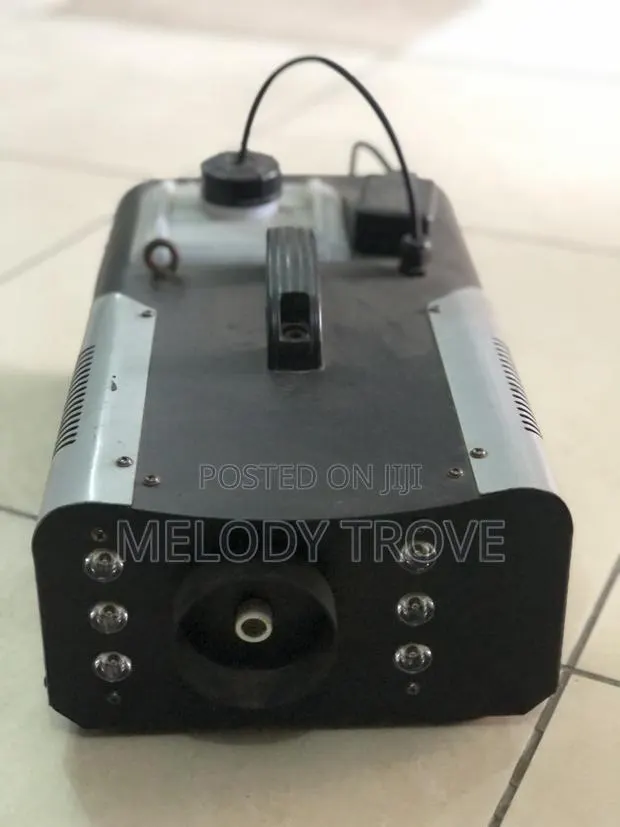 1500watt Fog/Smoke Machine · Photo 1