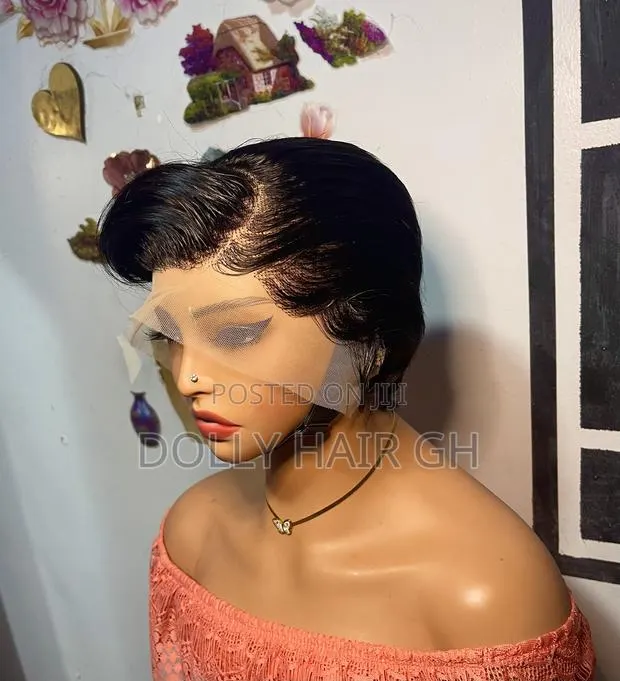 Frontal Pixie Cut · Photo 2