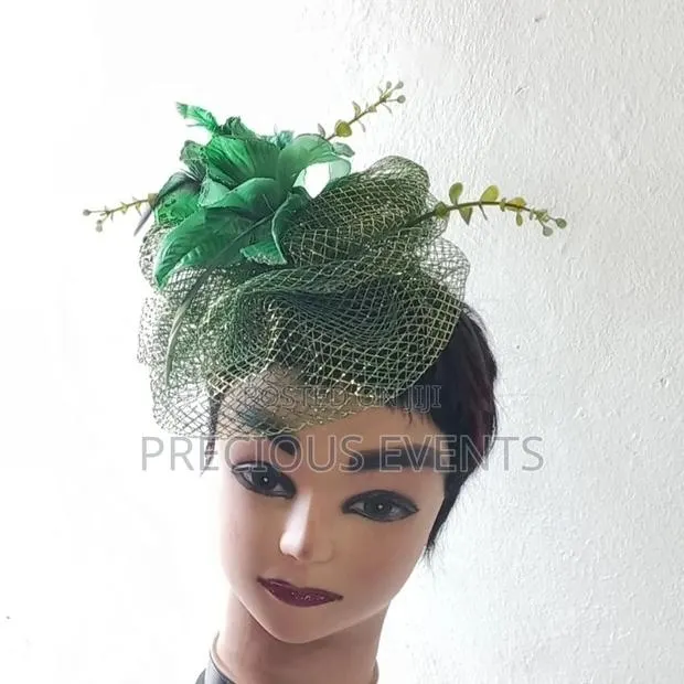Crinoline Net Fascinators · Photo 1