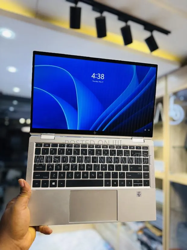 Laptop HP EliteBook x360 1040 G7 16GB Intel Core i5 SSD 256GB · Photo 1