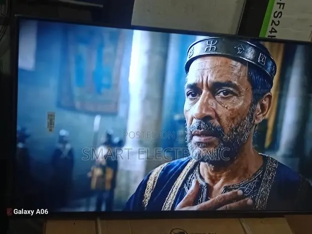 Samsung 43” Smart Television With Built-in Streaming Apps · Photo 1