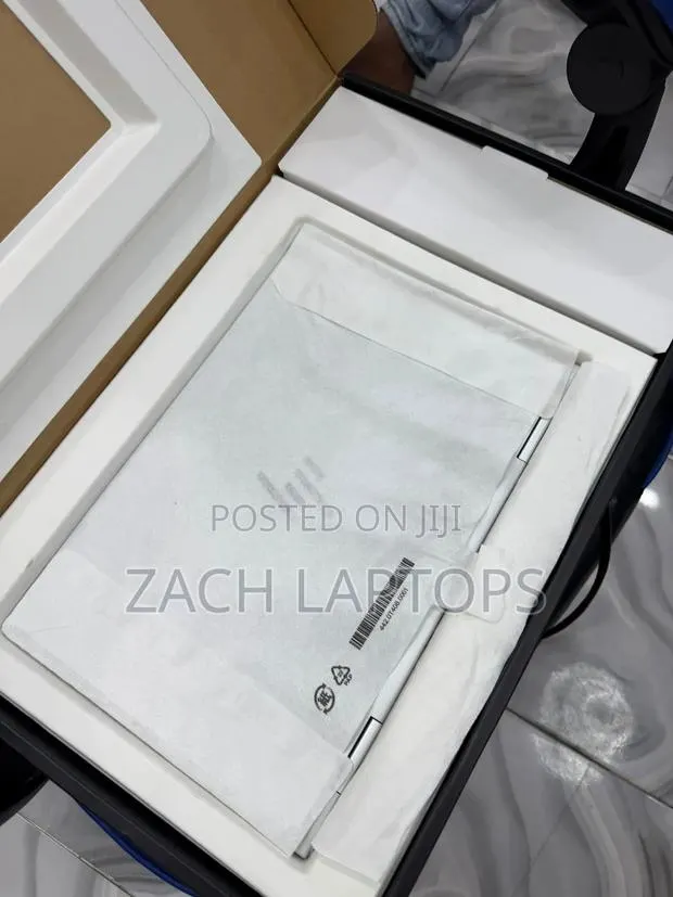 New Laptop HP Envy x360 16GB Intel Core 7 SSD 512GB · Photo 1