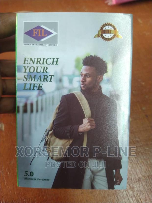 5.0 Bluetooth Smart Earphone · Photo 1