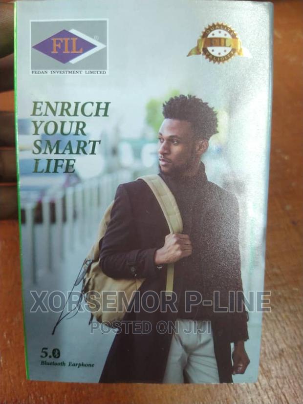 5.0 Bluetooth Smart Earphone · Photo 2