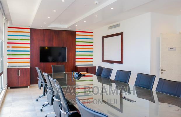 The Octagon, Premium Office And Retail Spaces Available · Photo 3