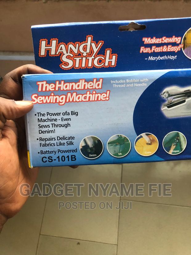 Battery Operated Mini Sewing Machine · Photo 1