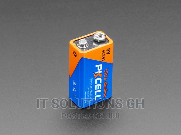 Alkaline 9V Battery · Photo 1