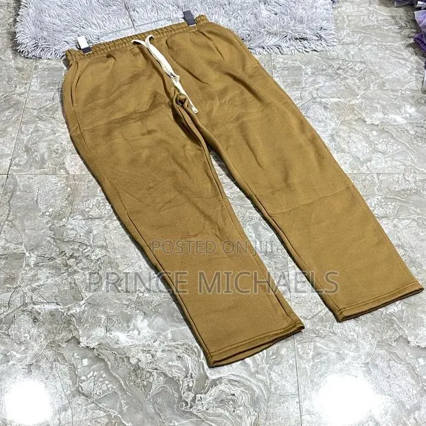Original Plain Joggers · Photo 1