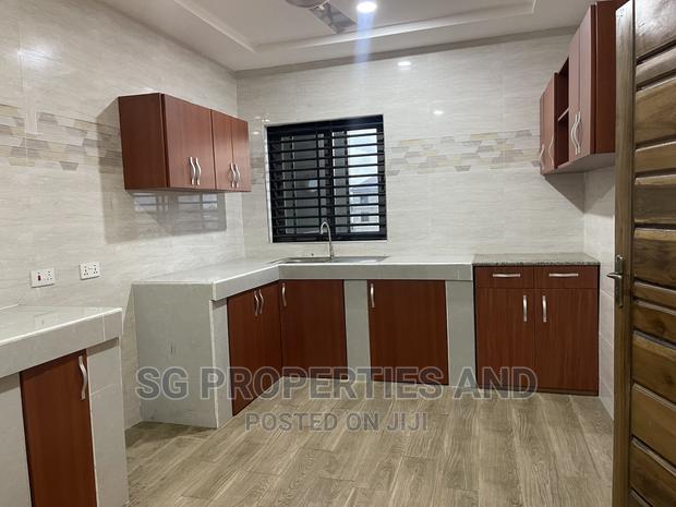 3bdrm Apartment in Ecobank, Spintex for rent · Photo 5