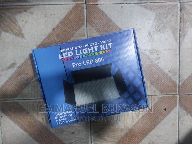 Professional Photo and Video LED Light Kit · Photo 2