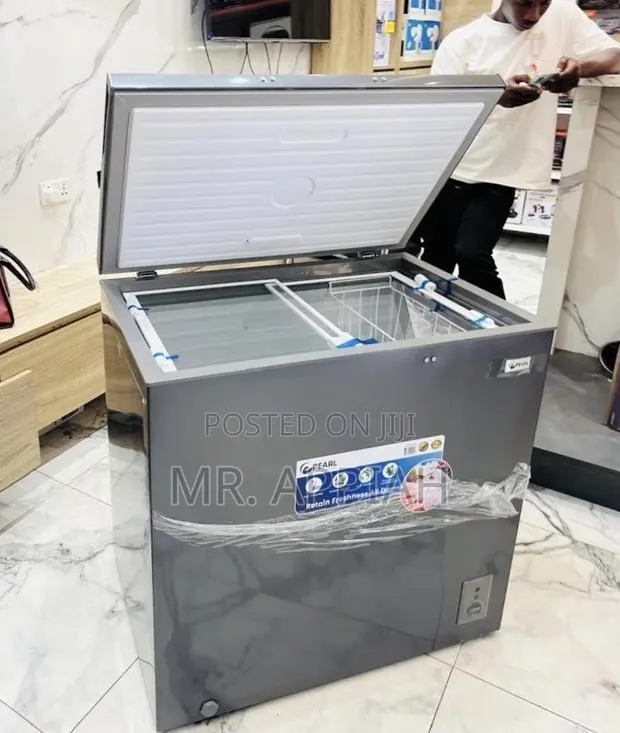 Get Unique Pearl PCF-2530 1 Door Chest Freezer(200Liters)Gray · Photo 1