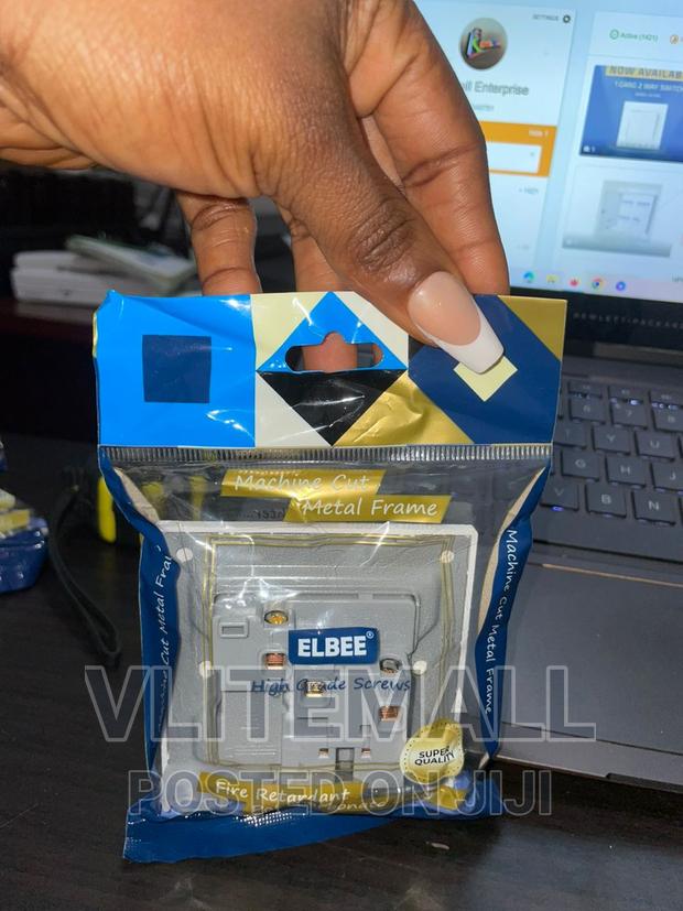 Elbee Single Socket 13A (LB-5133) · Photo 2