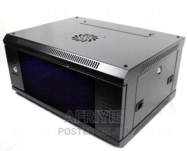 4u 19" 450mm Black Network Cabinet Data Comms Wall Rack · Photo 1
