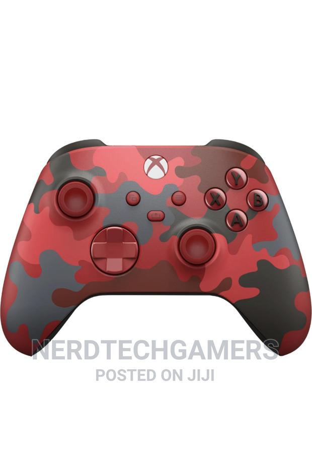 Xbox Wireless Controller – Daystrike Camo Special Edition · Photo 2