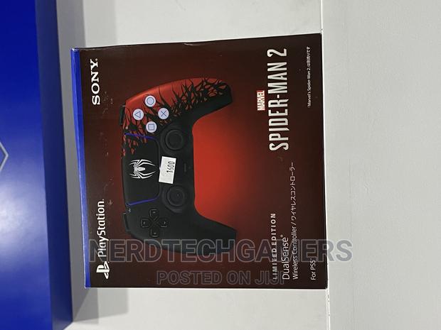 Spider- Man Limited Controller · Photo 2