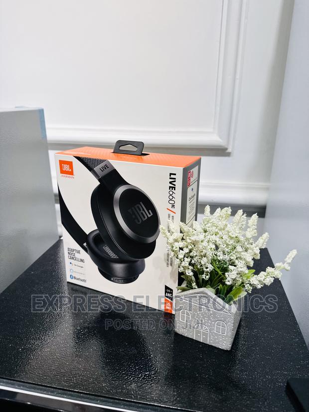 Sound Space Pro Headphones JBL 660 · Photo 1