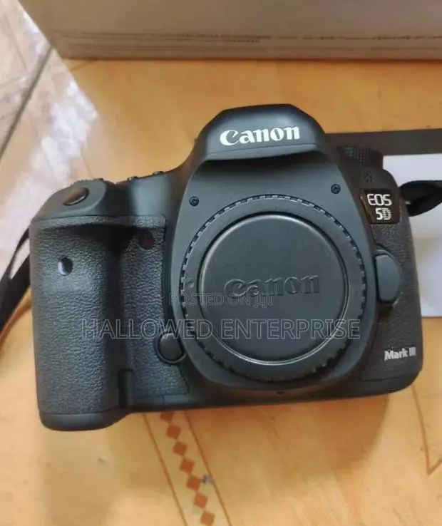 Canon 5d Mark | · Photo 1