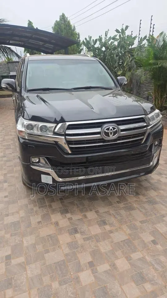 Toyota Land Cruiser 4.5 V8 VXR 2020 Black · Photo 1