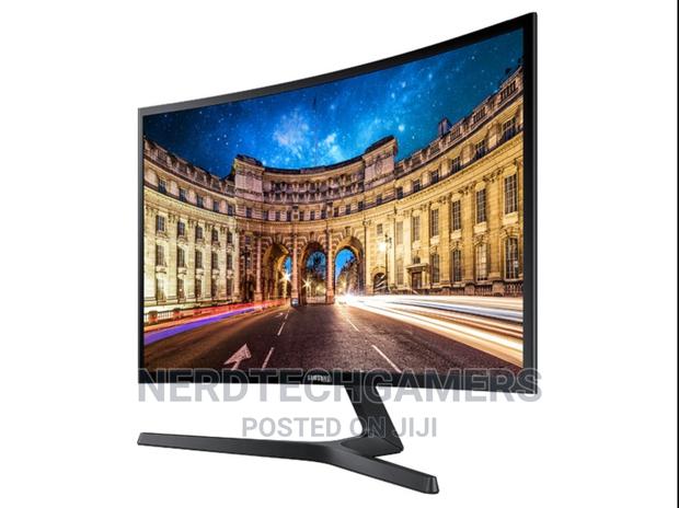 SAMSUNG CURVED 27" Monitor · Photo 1