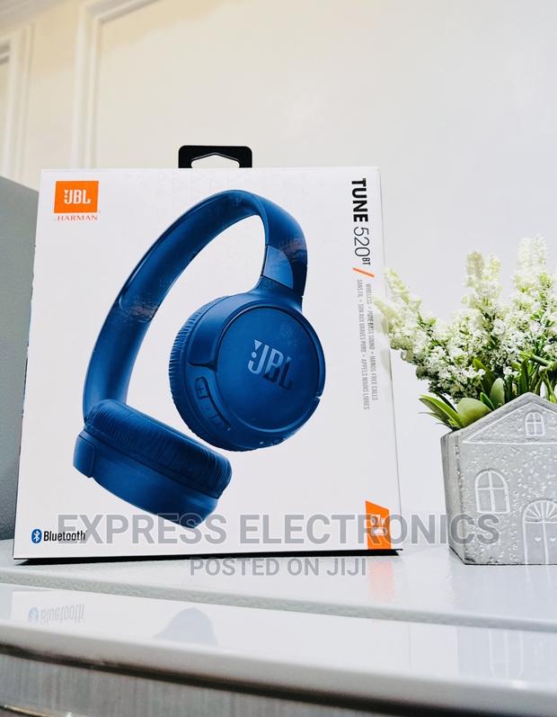 Purchase the Best Headphones JBL Tune 520 · Photo 1