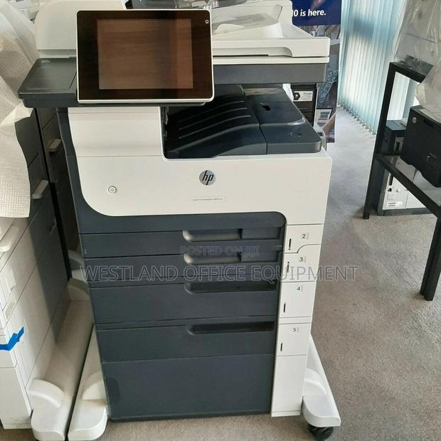 Hp Laserjet 725 · Photo 2
