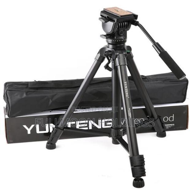 Yunteng VCT 880 Heavy Duty Tripod Camera Stand With Fluid H · Photo 1
