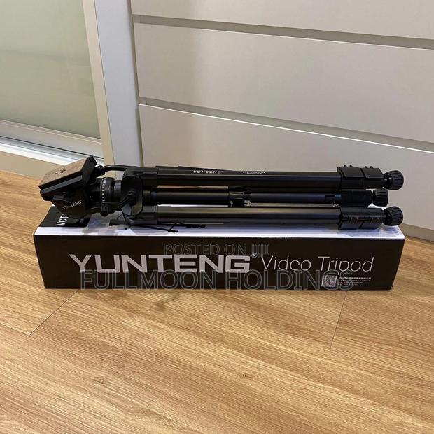 Yunteng VCT 880 Heavy Duty Tripod Camera Stand With Fluid H · Photo 3
