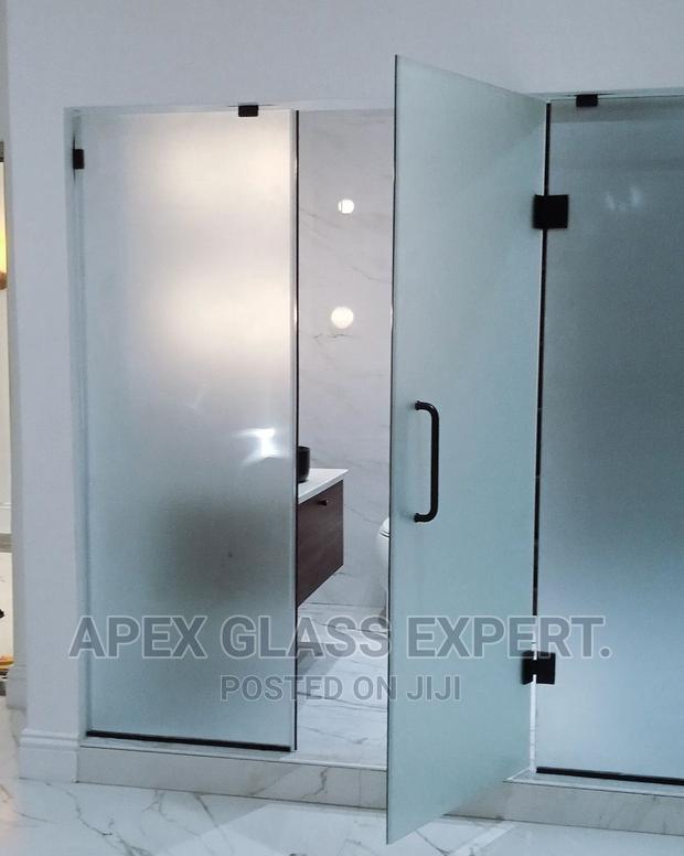 Custom Hinge Shower Enclosure With Sandblasting. · Photo 1