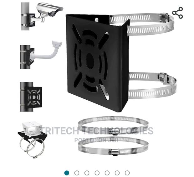 CCTV Pole Mounting Bracket · Photo 1