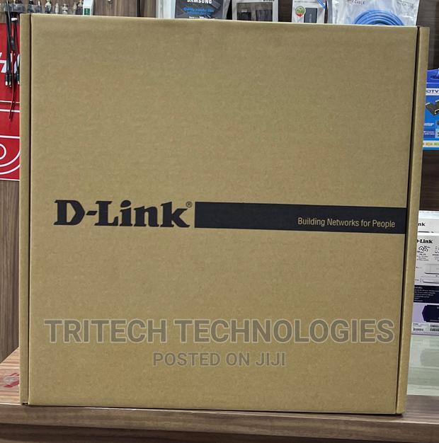 D-Link 24port Gigabit POE Smart Managed Switch DGS-1100-24PV · Photo 4