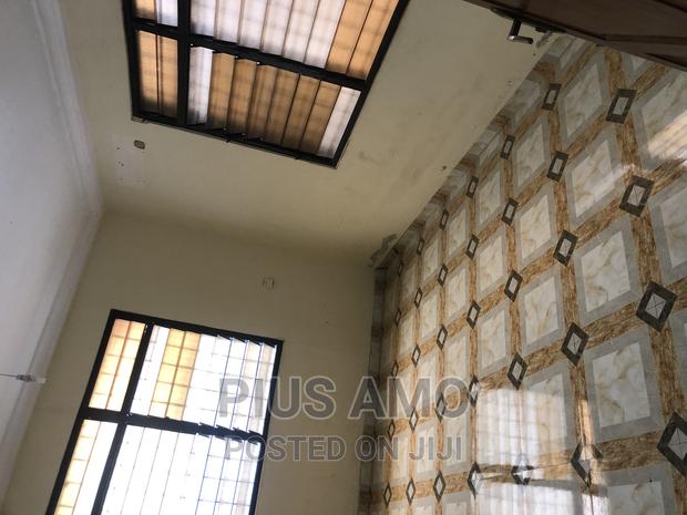 A Nice Chamber and Hall Self Contained · Photo 4