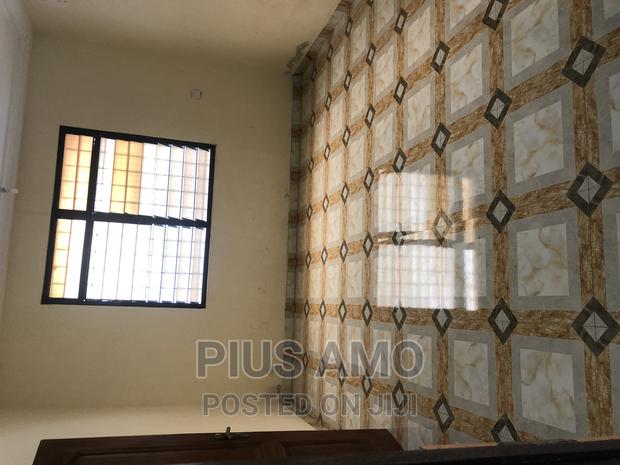 A Nice Chamber and Hall Self Contained · Photo 5
