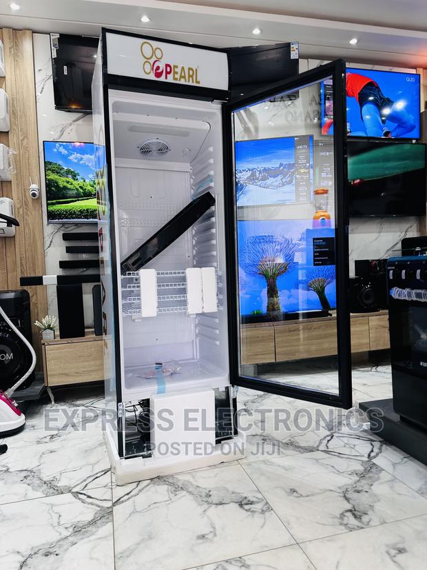 Best and Quality Pearl Display Fridge PVC 424-2b Single Door · Photo 1