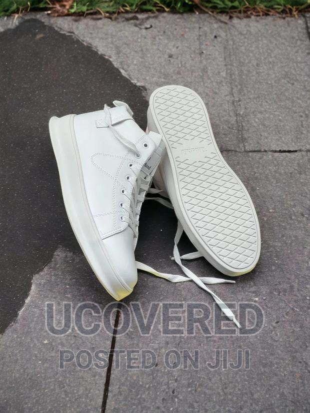 TIMBERLAND All White Boots · Photo 1