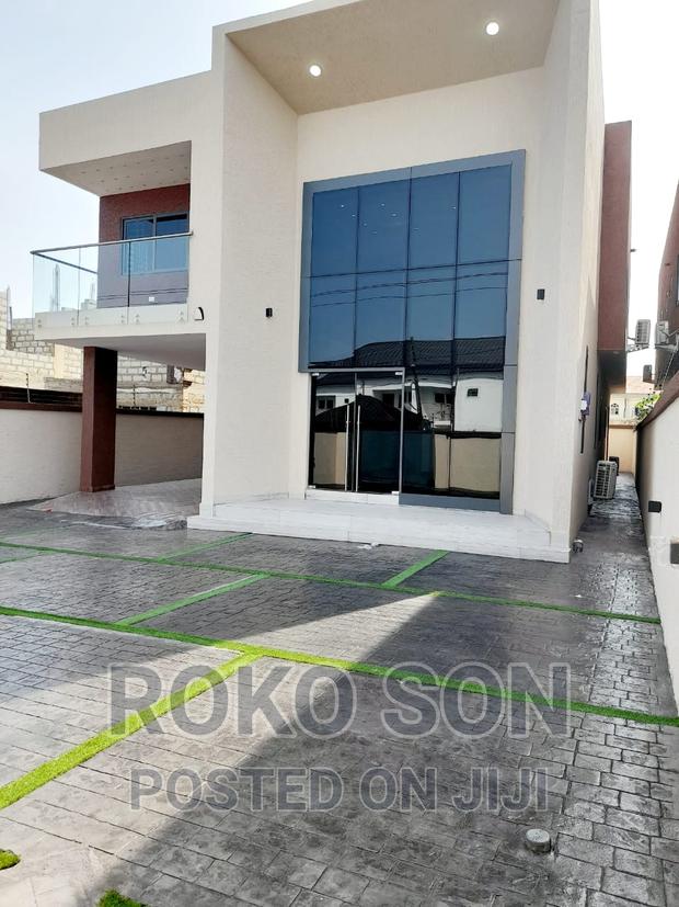4bdrm Duplex in Dr Roko, The Mall for rent · Photo 1