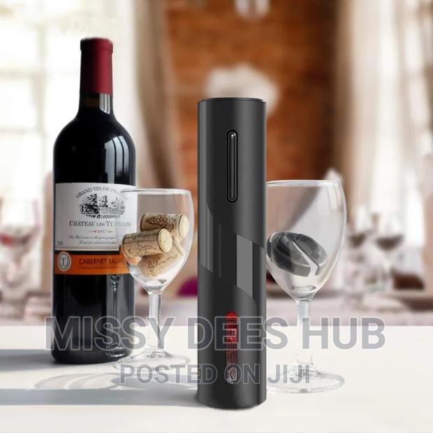 2-in-1 Wine Opener ( Rechargeable) · Photo 6
