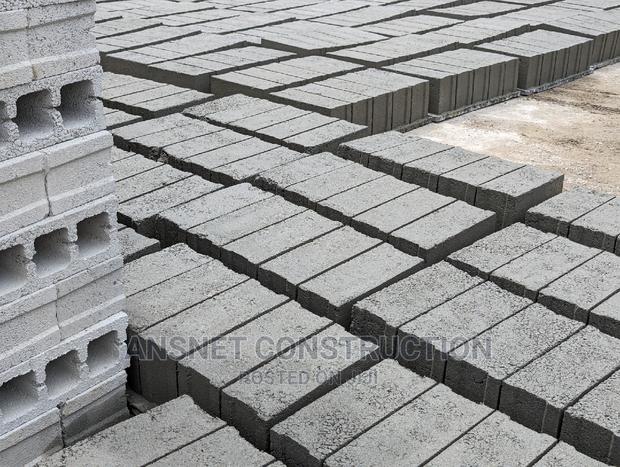 6 Inches Blocks Hollow and Solid · Photo 1