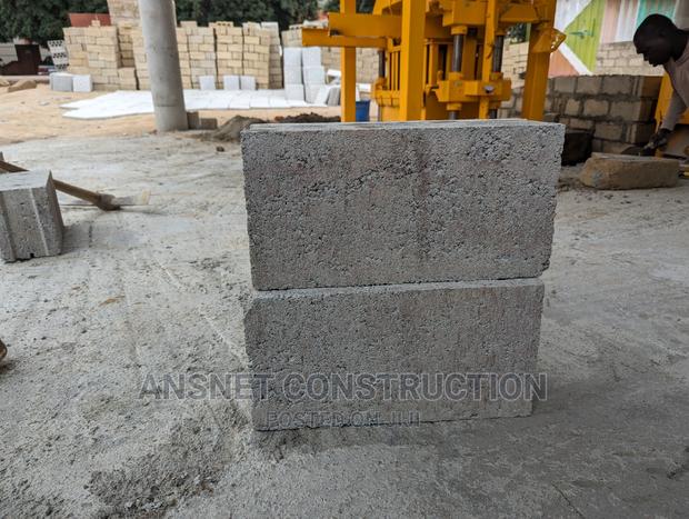 6 Inches Blocks Hollow and Solid · Photo 2