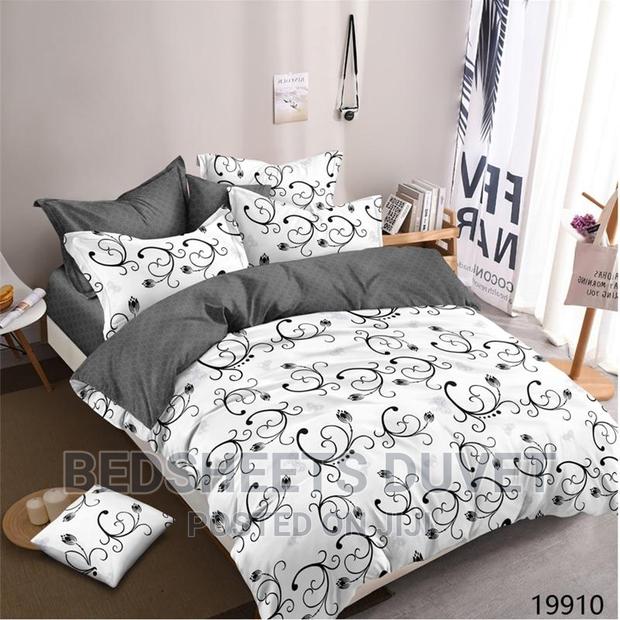 1 Fitted Sheet, 1flat Sheet, 4 Pillow Cases · Photo 1