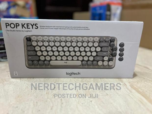 Logitech POP Keys Mechanical Wireless Keyboard With Customiz · Photo 1