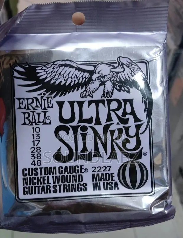 Ernie Ball Ultra Slinky Nickel Wound Electric Guitar Strings · Photo 1