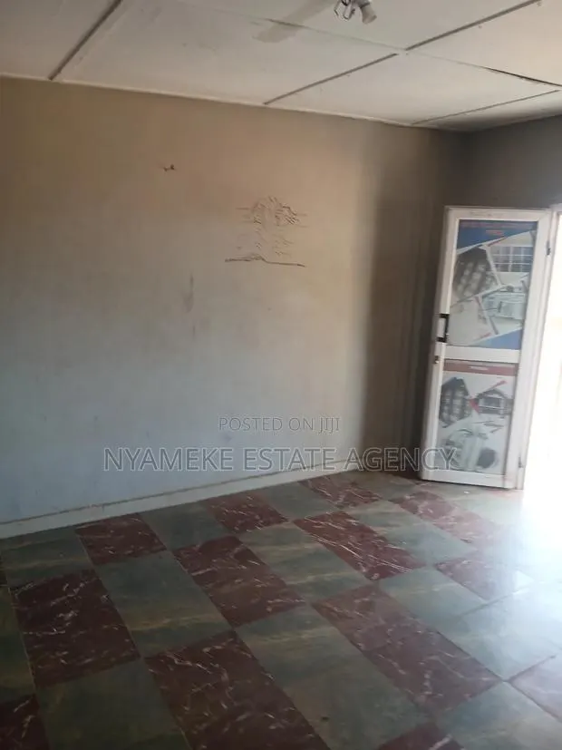 Shop for Rent in Dansoman · Photo 1