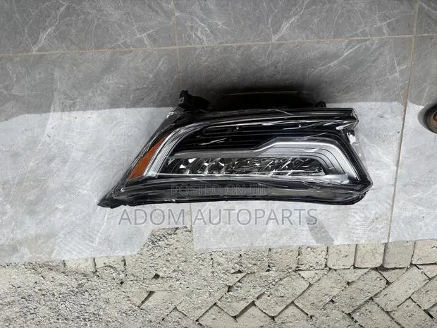 Honda CRV Touring Led Headlamp 2017 2018 2019 2020 2021 · Photo 1