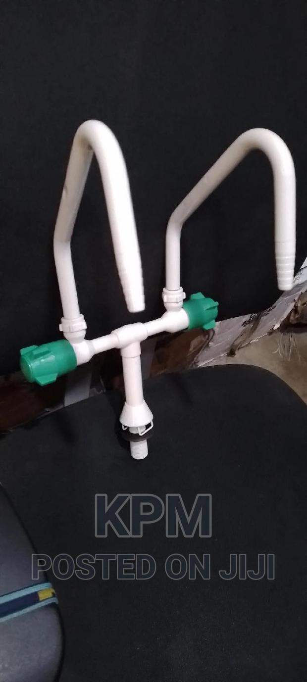 Laboratory Tap Double 2 Way · Photo 1
