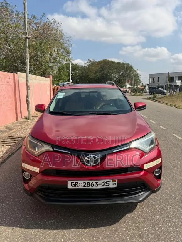 Toyota RAV4 Limited AWD (2.5L 4cyl 6A) 2017 Red · Photo 1