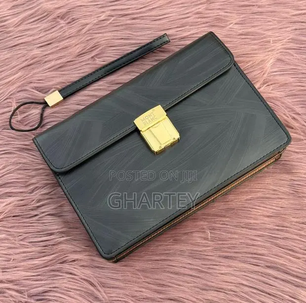 Men’S Mont Blanc Multiple Compartments Leather Shane Bag · Photo 1