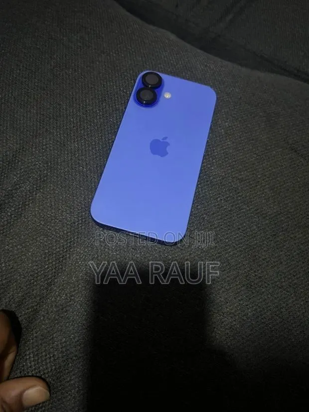 Apple iPhone 16 128 GB Blue · Photo 1