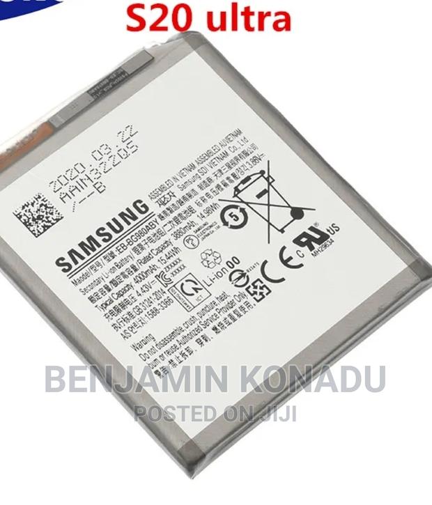 100% S20 Ultra Battery · Photo 2